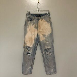 Urban Outfitters BDG Slim Straight Bleached Distressed Jeans 28